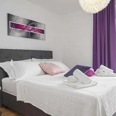 Modern, 2 Bedroom Near Beach! * Vodice