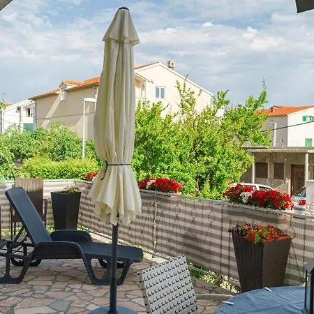 Modern, 2 Bedroom Near Beach! Vodice